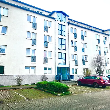 Apartment Neuwertige In Lage Incl. Parkplatz