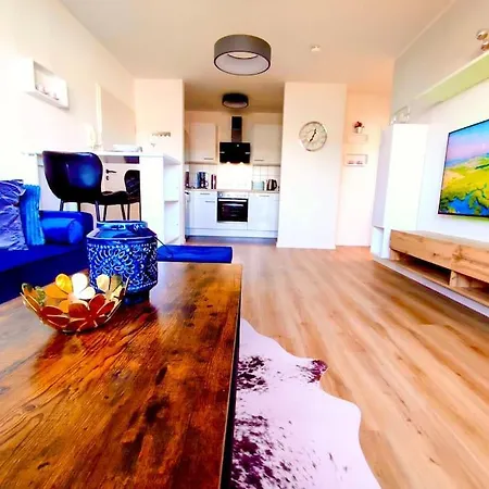 Neuwertige In Lage Incl. Parkplatz מגדבורג