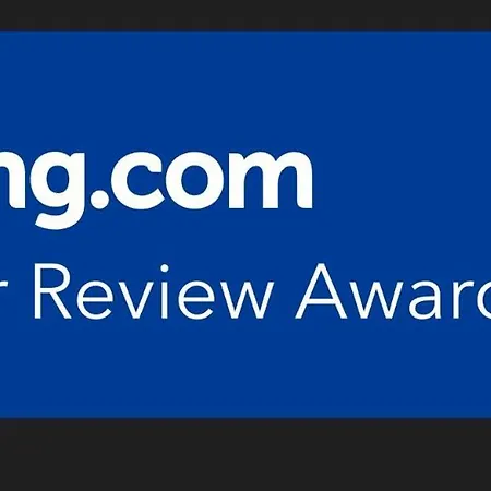 شقة Neuwertige In Lage Incl. Parkplatz